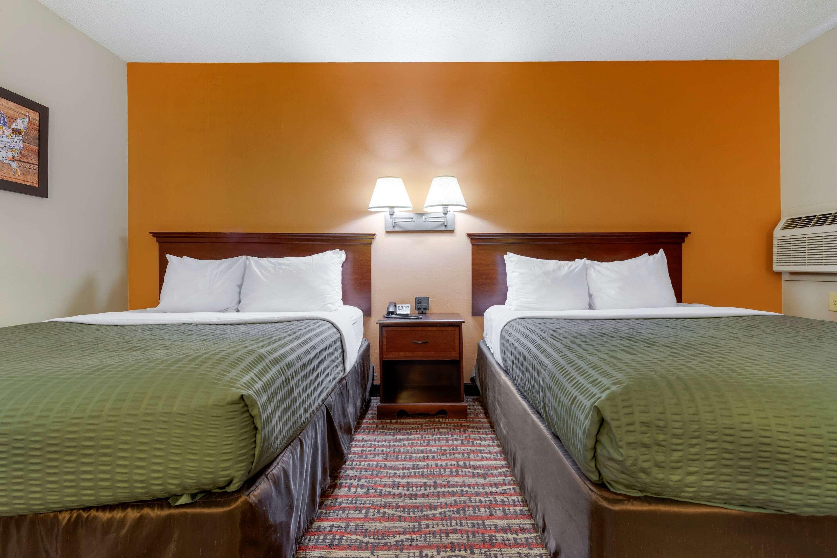 Econo Lodge Lakeview Маркетт Экстерьер фото